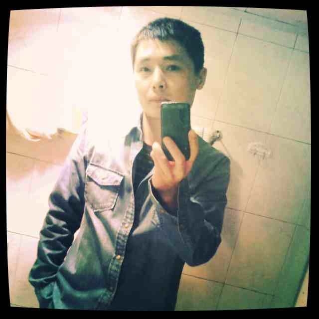 孤独的根号3的第一张照片--德州相亲服务中心