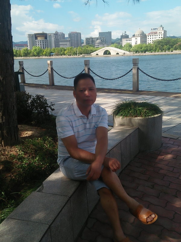 尹力的第一张照片--德州相亲服务中心