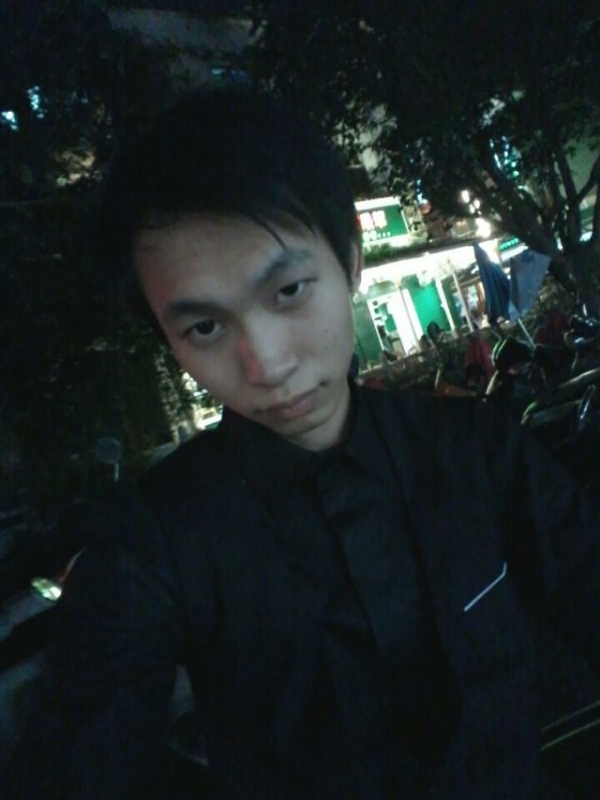 瞬间回眸的第一张照片--德州相亲服务中心