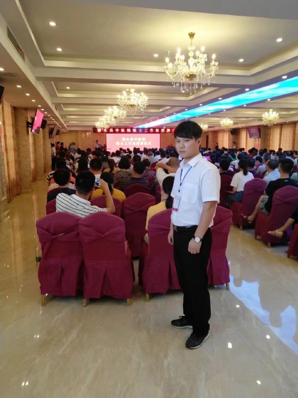 坦然的第一张照片--德州相亲服务中心