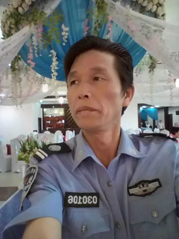 卧窗听雨的第二张照片--德州相亲服务中心