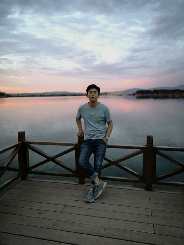 喂南墙我要撞你了的第一张照片--德州相亲服务中心