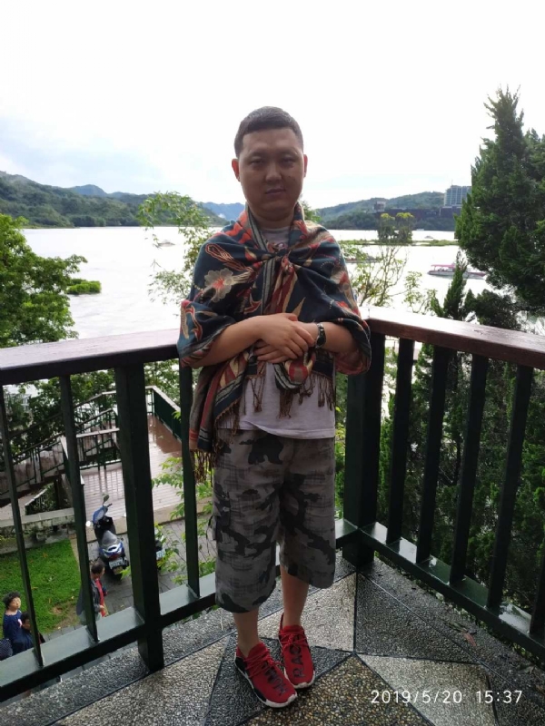 爱情里的俩个人的第一张照片--德州相亲服务中心