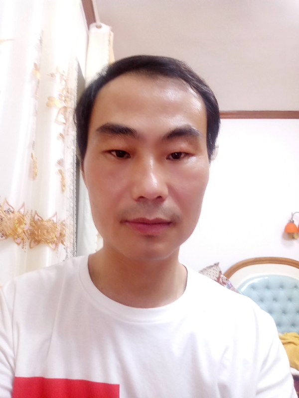 光明的第一张照片--德州相亲服务中心