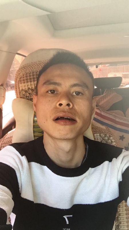 小何的第一张照片--德州相亲服务中心