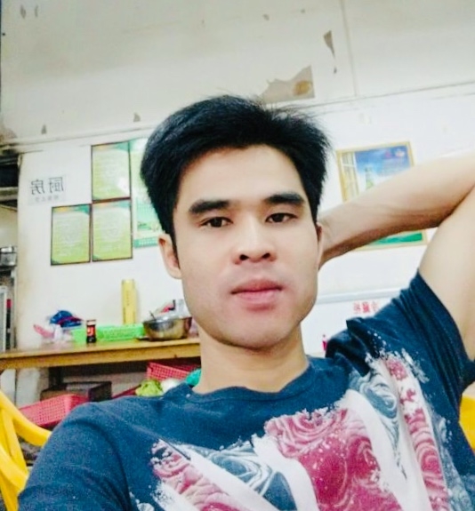 Huang的第一张照片--德州相亲服务中心