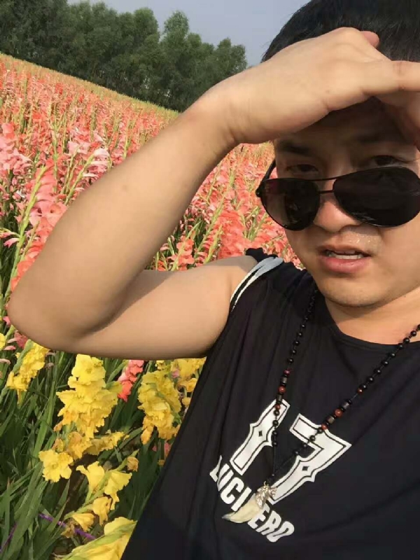 QH-蓝细胞的第一张照片--德州相亲服务中心