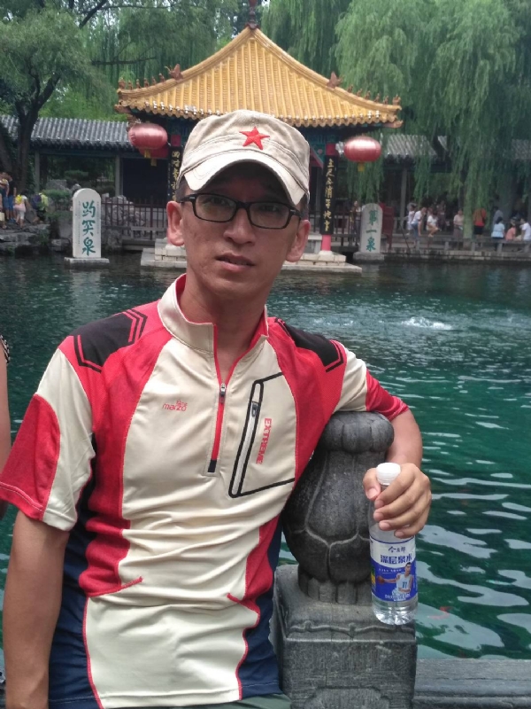 晓峰的第二张照片--德州相亲服务中心