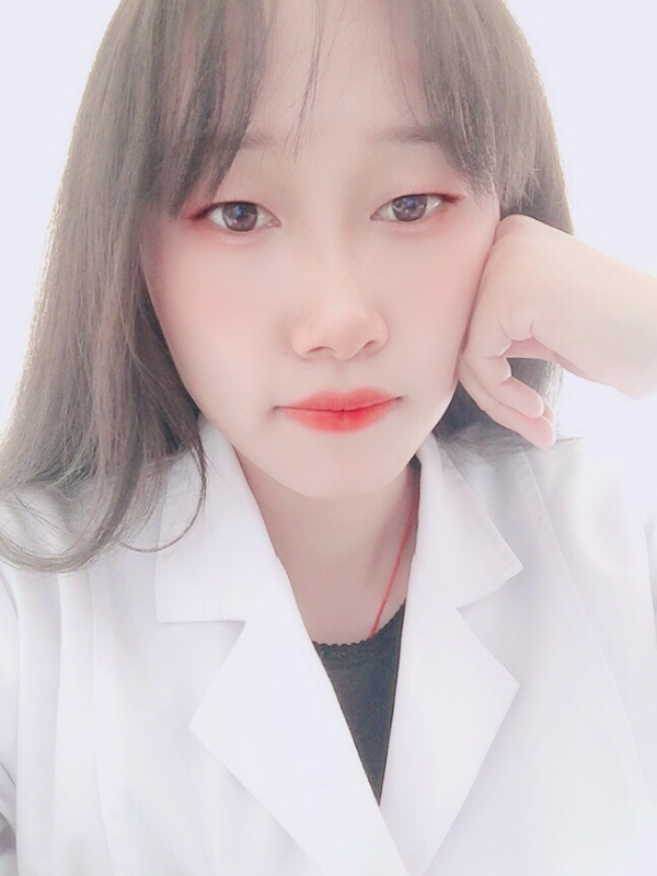 白婚纱的第一张照片--德州相亲服务中心