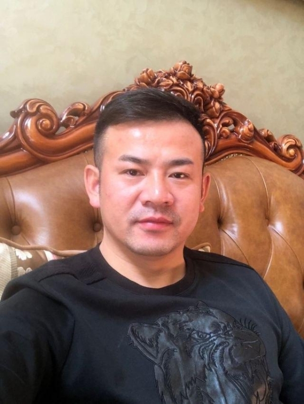 治国的第一张照片--德州相亲服务中心