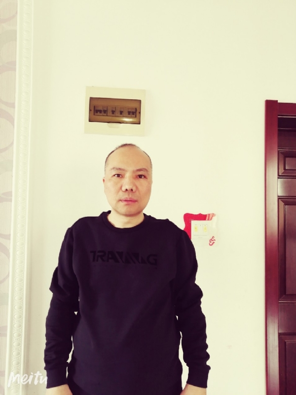 酒香四溢的第一张照片--德州相亲服务中心