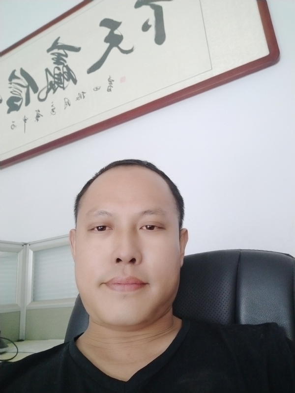山丘的第三张照片--德州相亲服务中心