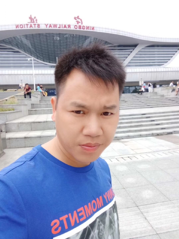 笑对人生的第一张照片--德州相亲服务中心