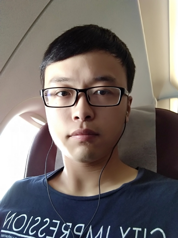在水一方的第二张照片--德州相亲服务中心