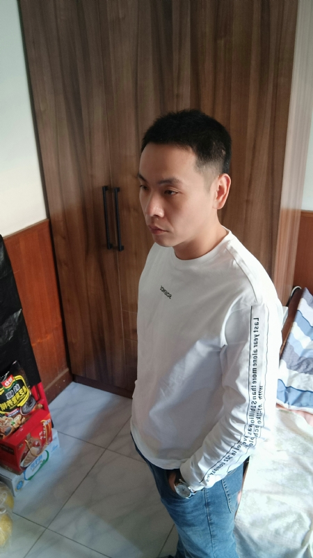 没有蜡笔的小航的第一张照片--德州相亲服务中心