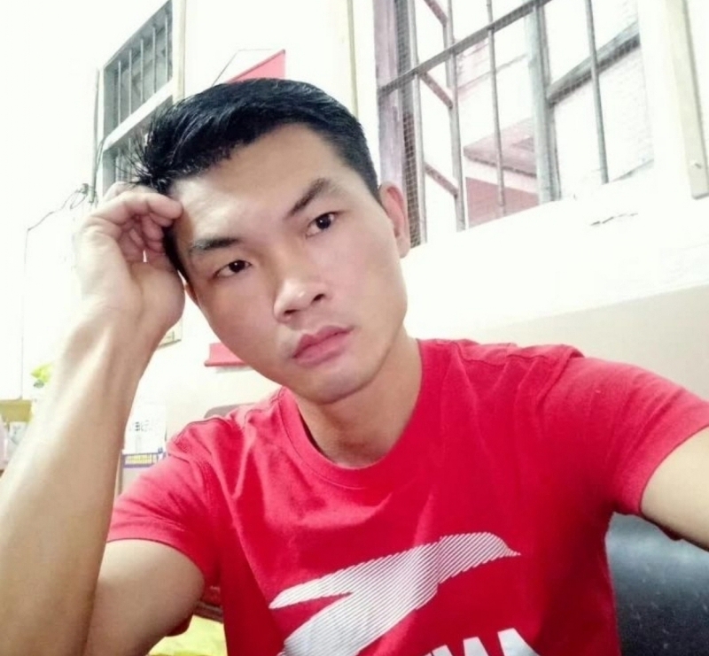 英俊的台灯的第一张照片--德州相亲服务中心