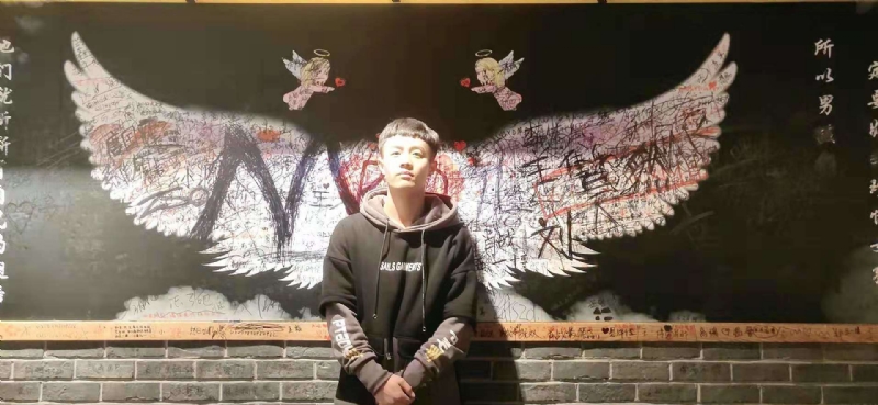 水彩画师的第一张照片--德州相亲服务中心