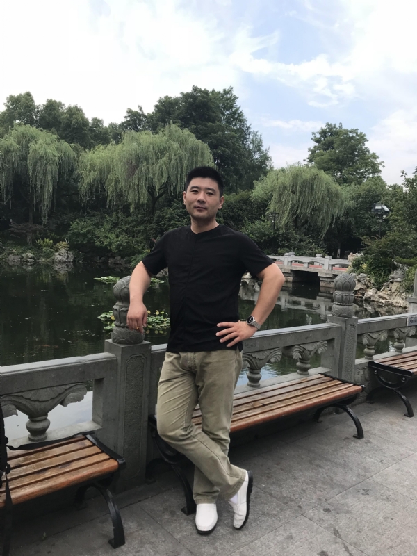 未来可期的第一张照片--德州相亲服务中心