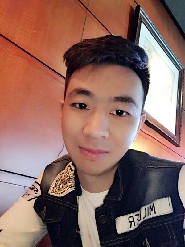 滞后的微笑的第三张照片--德州相亲服务中心