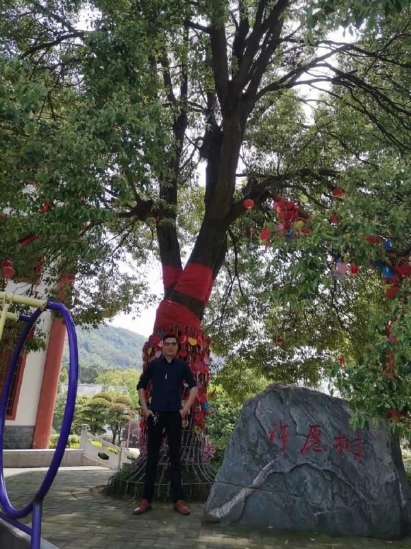 霸气的第一张照片--德州相亲服务中心