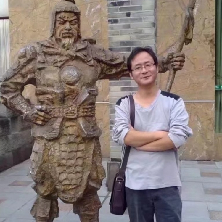 孤狼的第三张照片--德州相亲服务中心