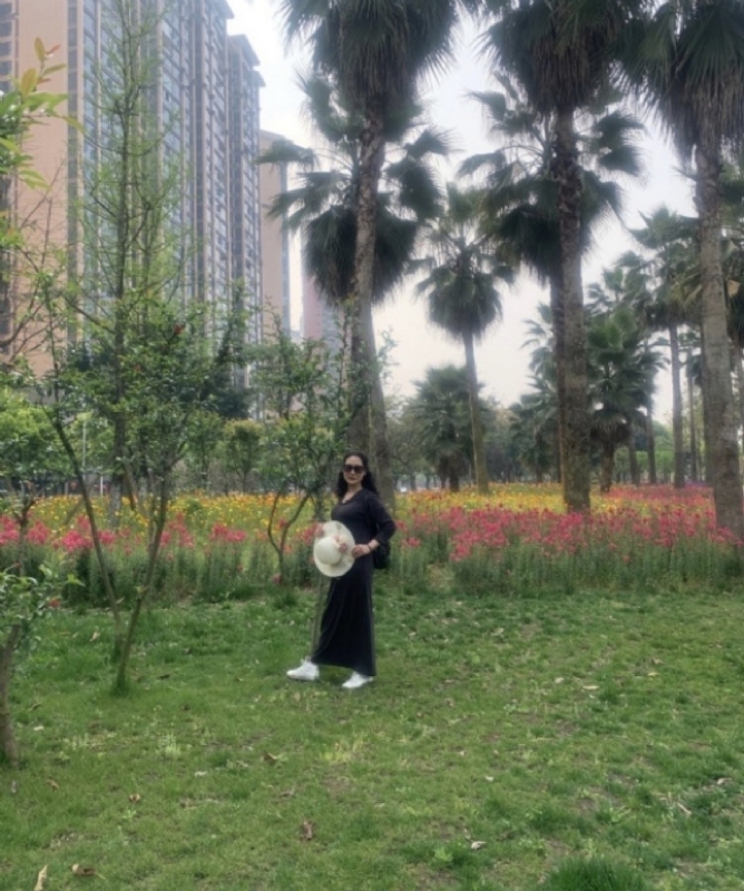 粉墨登场的第一张照片--德州相亲服务中心