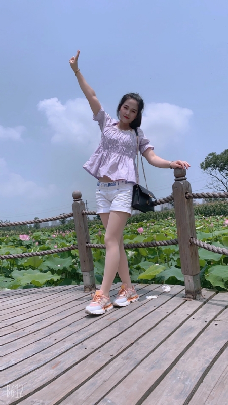 秋水伊人的第二张照片--德州相亲服务中心