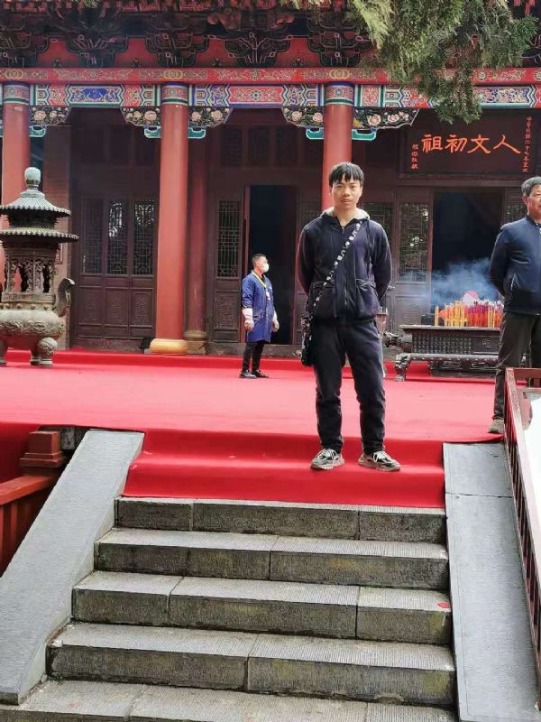 单身的小草的第三张照片--德州相亲服务中心