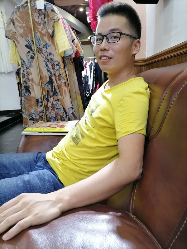 汪顺鹏的第一张照片--德州相亲服务中心