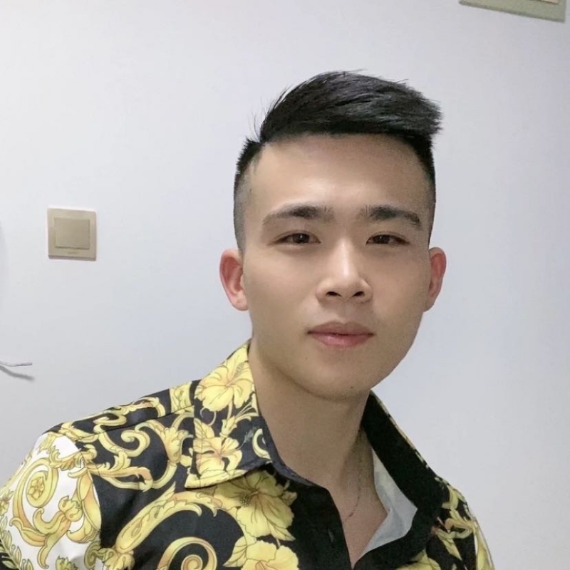 迷彩冲锋衣的第一张照片--德州相亲服务中心