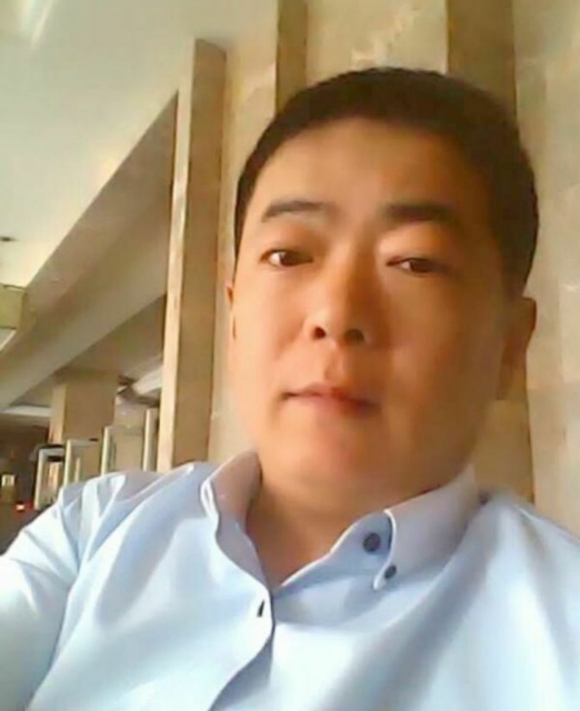 落叶随风的第一张照片--德州相亲服务中心