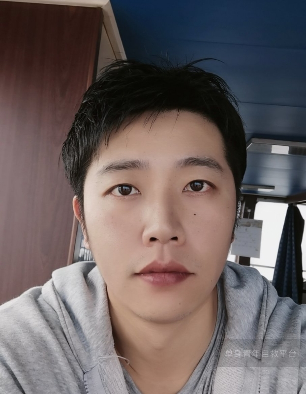 不太帅的男人的第二张照片--德州相亲服务中心