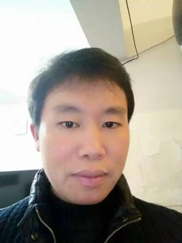 擎天柱的第三张照片--德州相亲服务中心