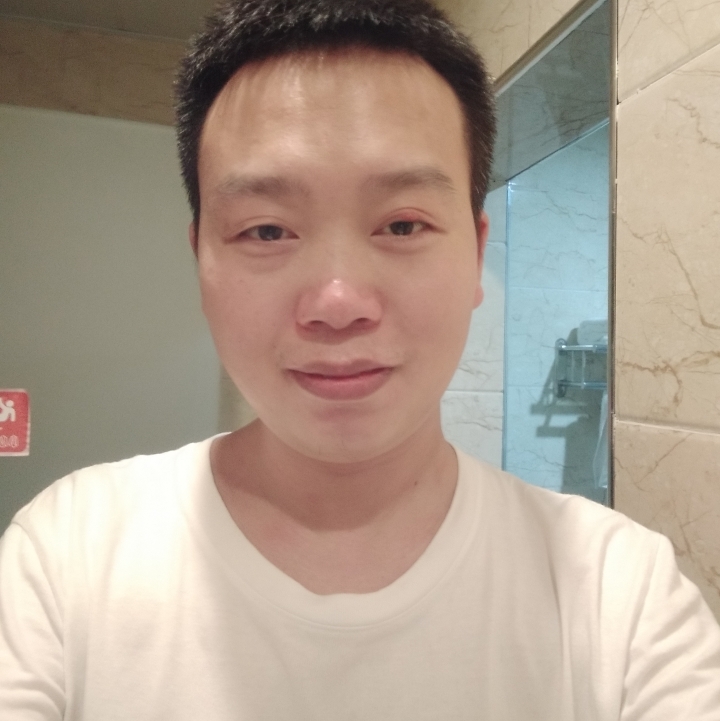 杯中酒的第一张照片--德州相亲服务中心