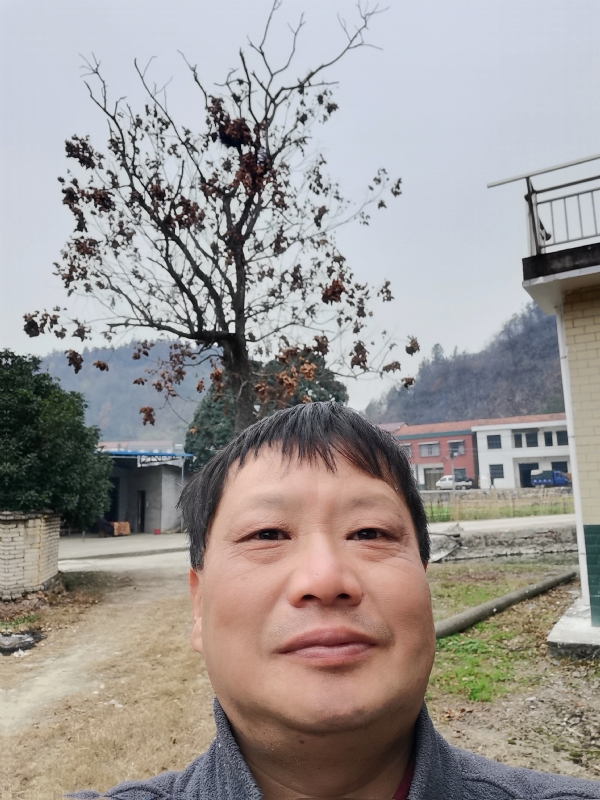 苏众青春冲浪的第一张照片--德州相亲服务中心