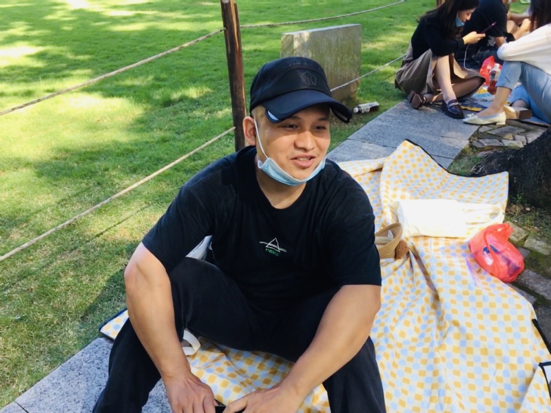 好大一颗石头的第一张照片--德州相亲服务中心