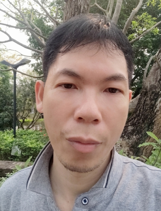 漂浮的云的第一张照片--德州相亲服务中心