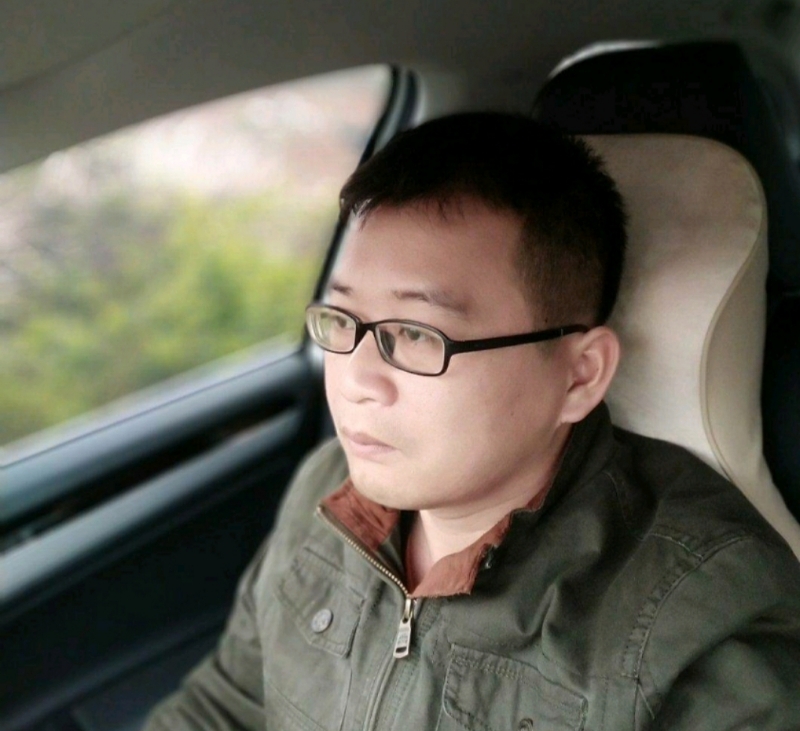 海风吹动你的心的第二张照片--德州相亲服务中心