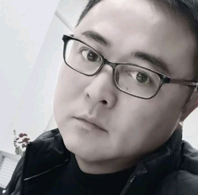 小石头的第二张照片--德州相亲服务中心