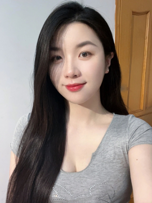 乔乔在寻爱的第一张照片--德州相亲服务中心
