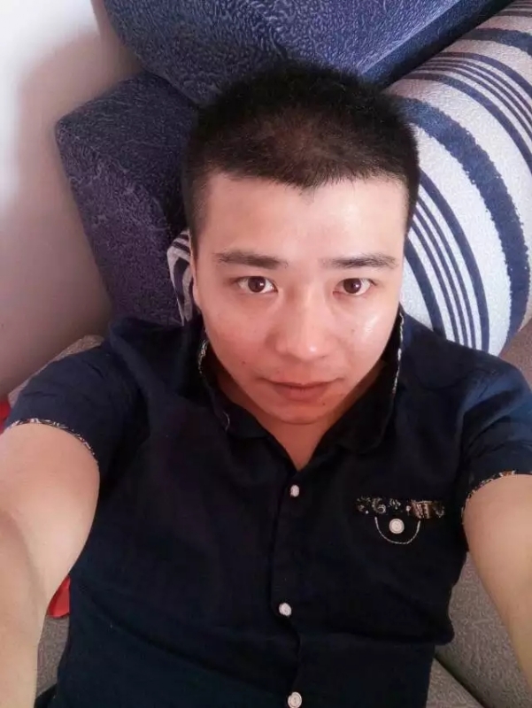 漫步的面包的第一张照片--德州相亲服务中心