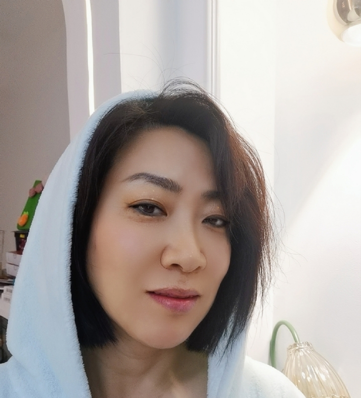 火玫瑰的第一张照片--德州相亲服务中心