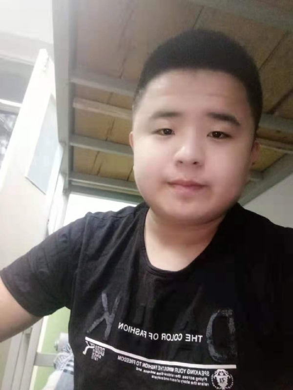 打小就爱淘气的第一张照片--德州相亲服务中心