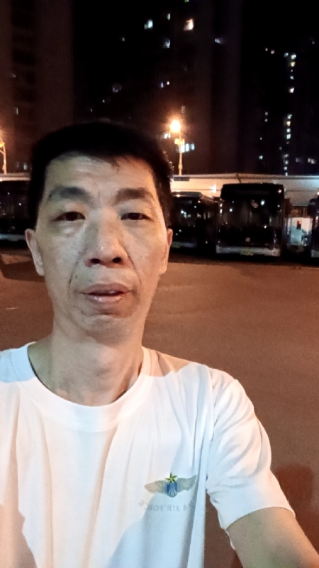 小丑的第一张照片--德州相亲服务中心