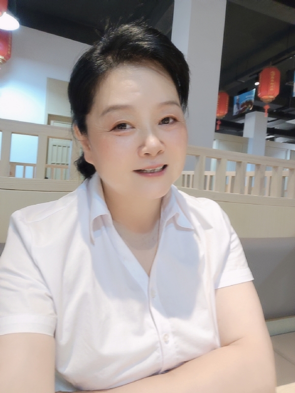 丁姐爱生活的第一张照片--德州相亲服务中心