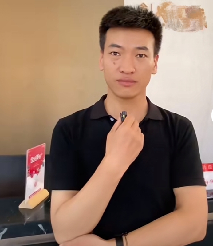 一杯梁白开的第一张照片--德州相亲服务中心
