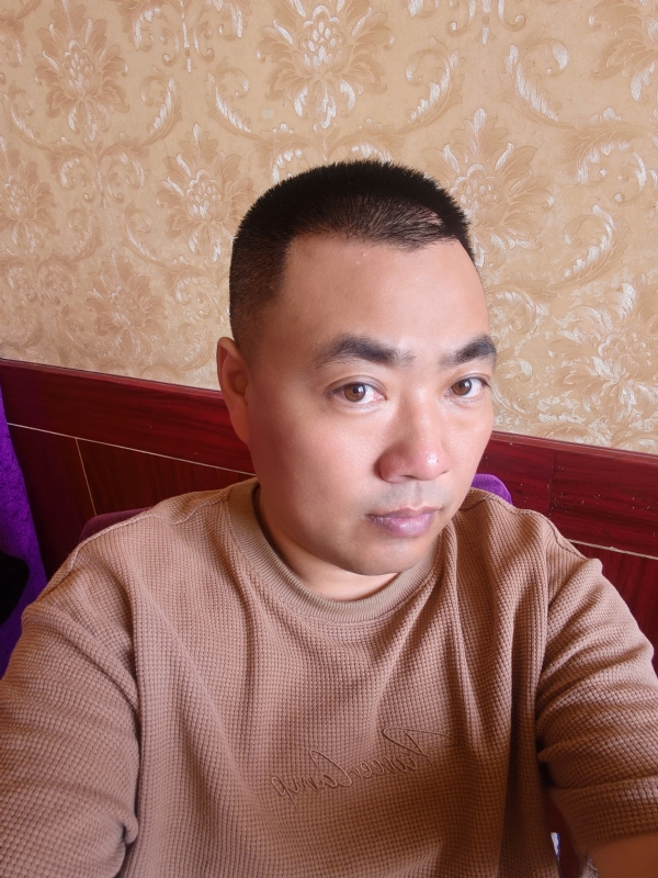 擦亮眼睛向前看的第二张照片--德州相亲服务中心