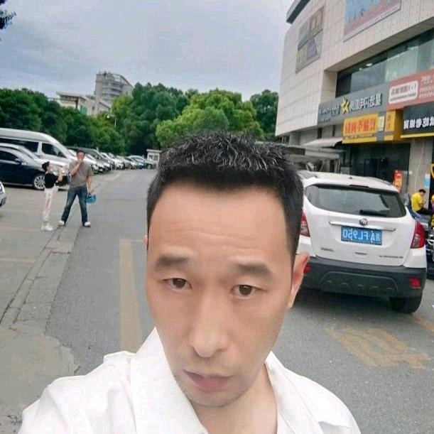 小林的第三张照片--德州相亲服务中心