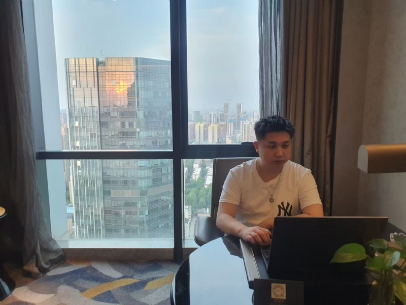 ying的第一张照片--德州相亲服务中心