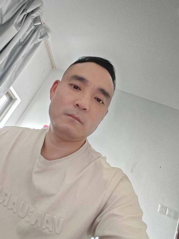 小锋的第一张照片--德州相亲服务中心